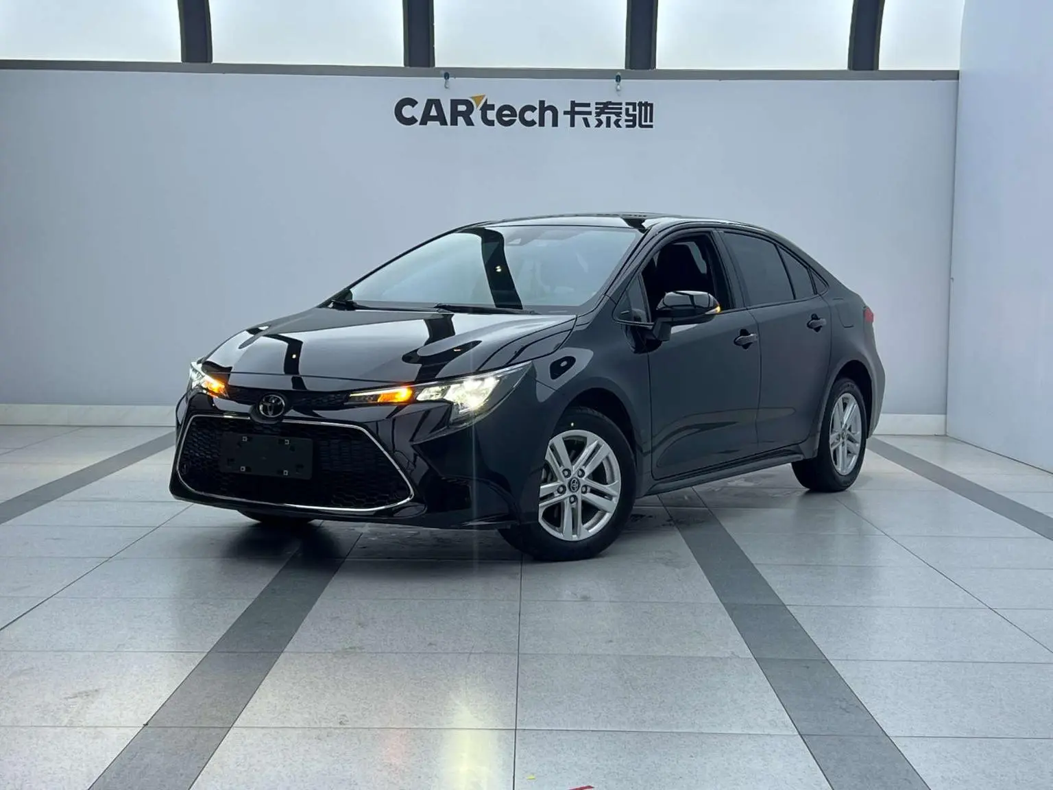 🚗  Toyota Corolla