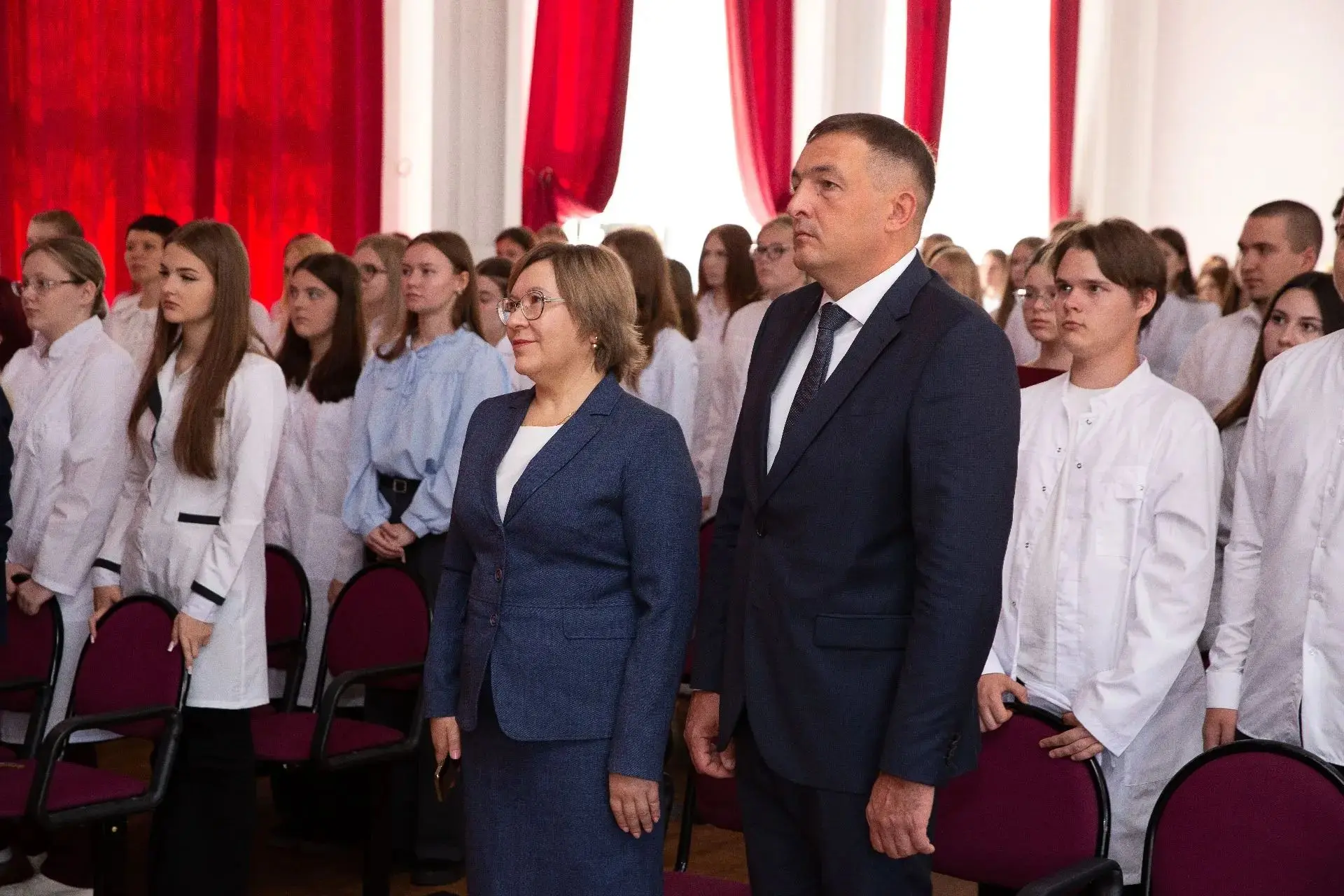 В Брянском базовом медицинском колледже состоялась торжественная линейка, посвященная Д...