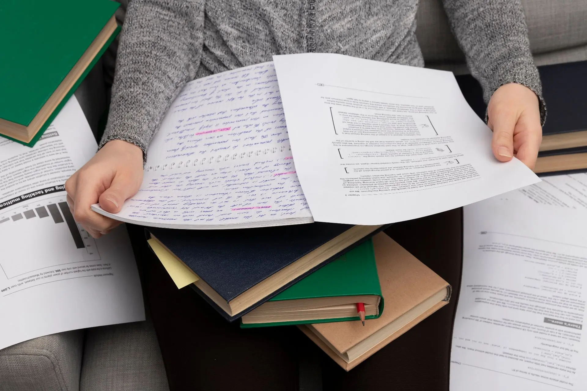 📚 В вузах, колледжах и техникумах началась приёмная кампания. Приём заявлений — до 15 ...