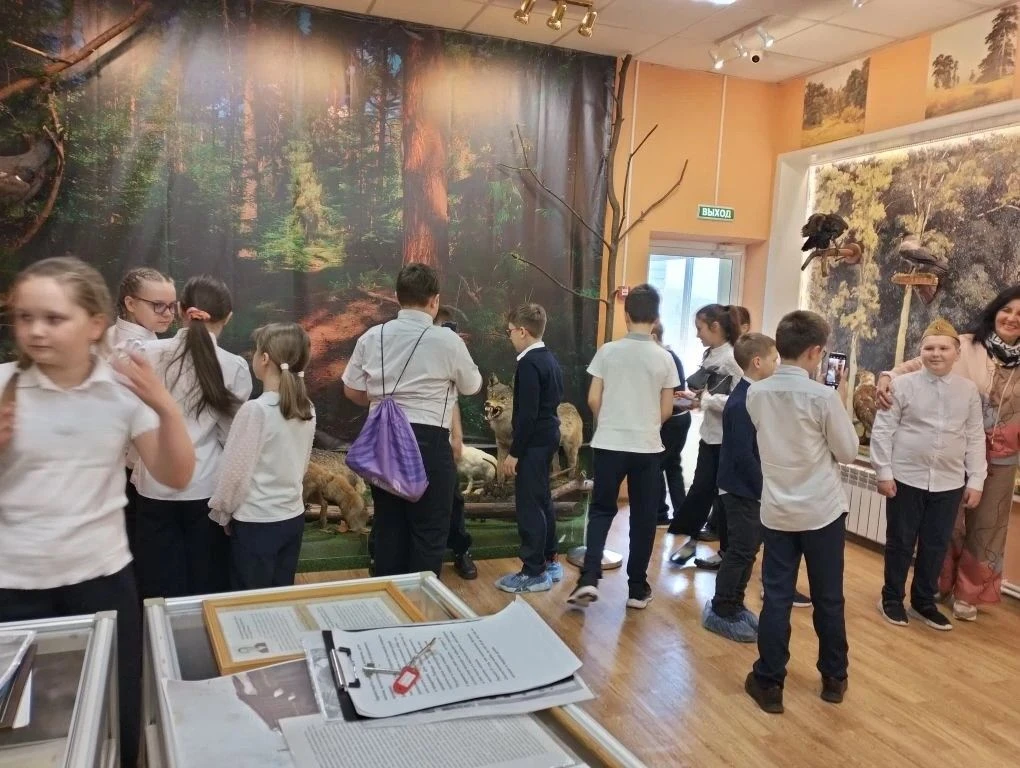 В интерактивное путешествие 🚀 по залу родной природы 🌸🌾🦊 Центра культуры и спорта о...