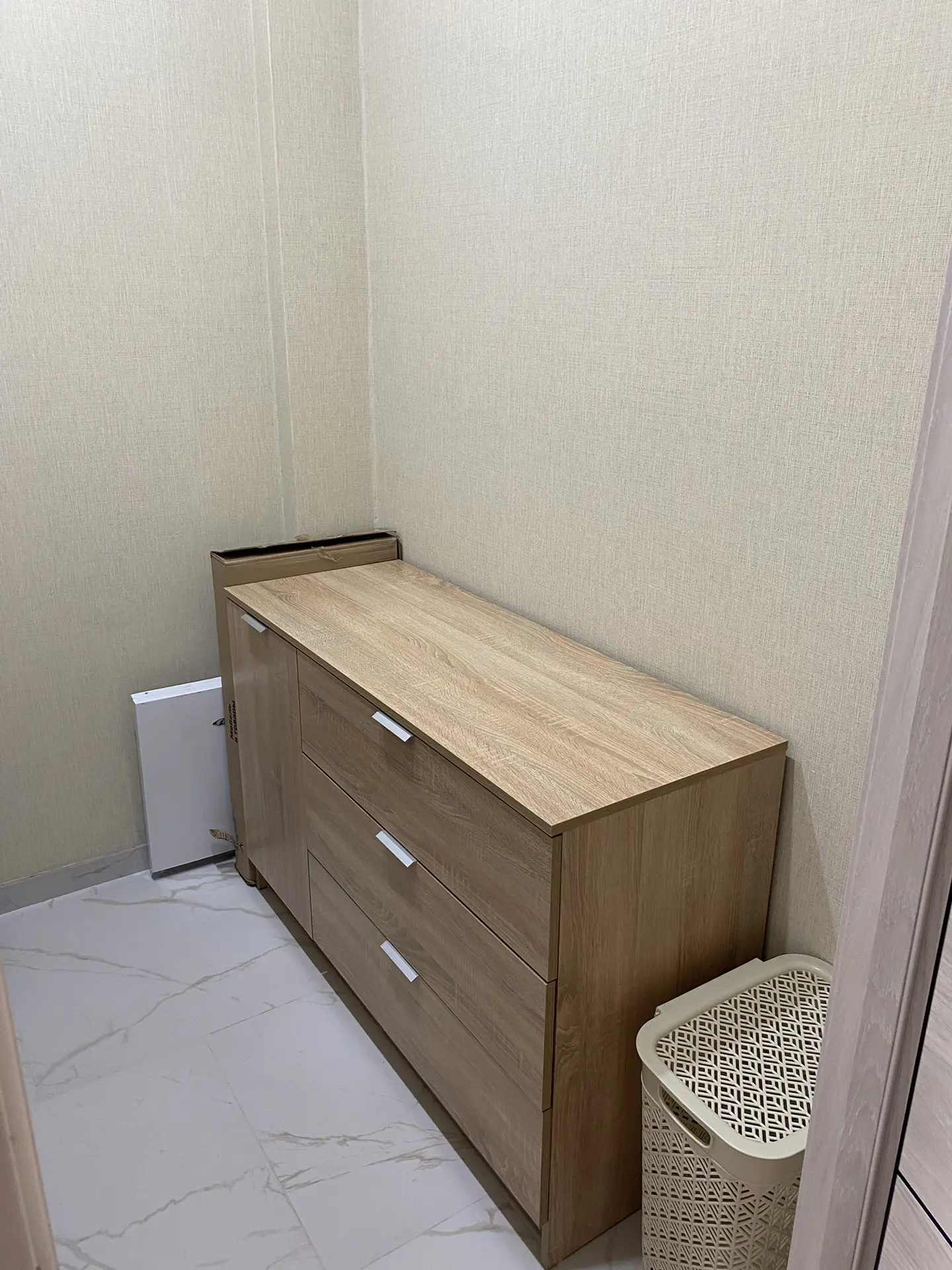 Сдаю 1 - комнатную квартиру от собственника, детские сады, школа, магазины, остановка «...