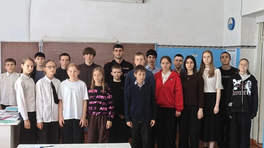 21 мая инспектор ДПС Госавтоинспекции ОМВД старший лейтенант Гаджикеримов Х.Ф. провел п...