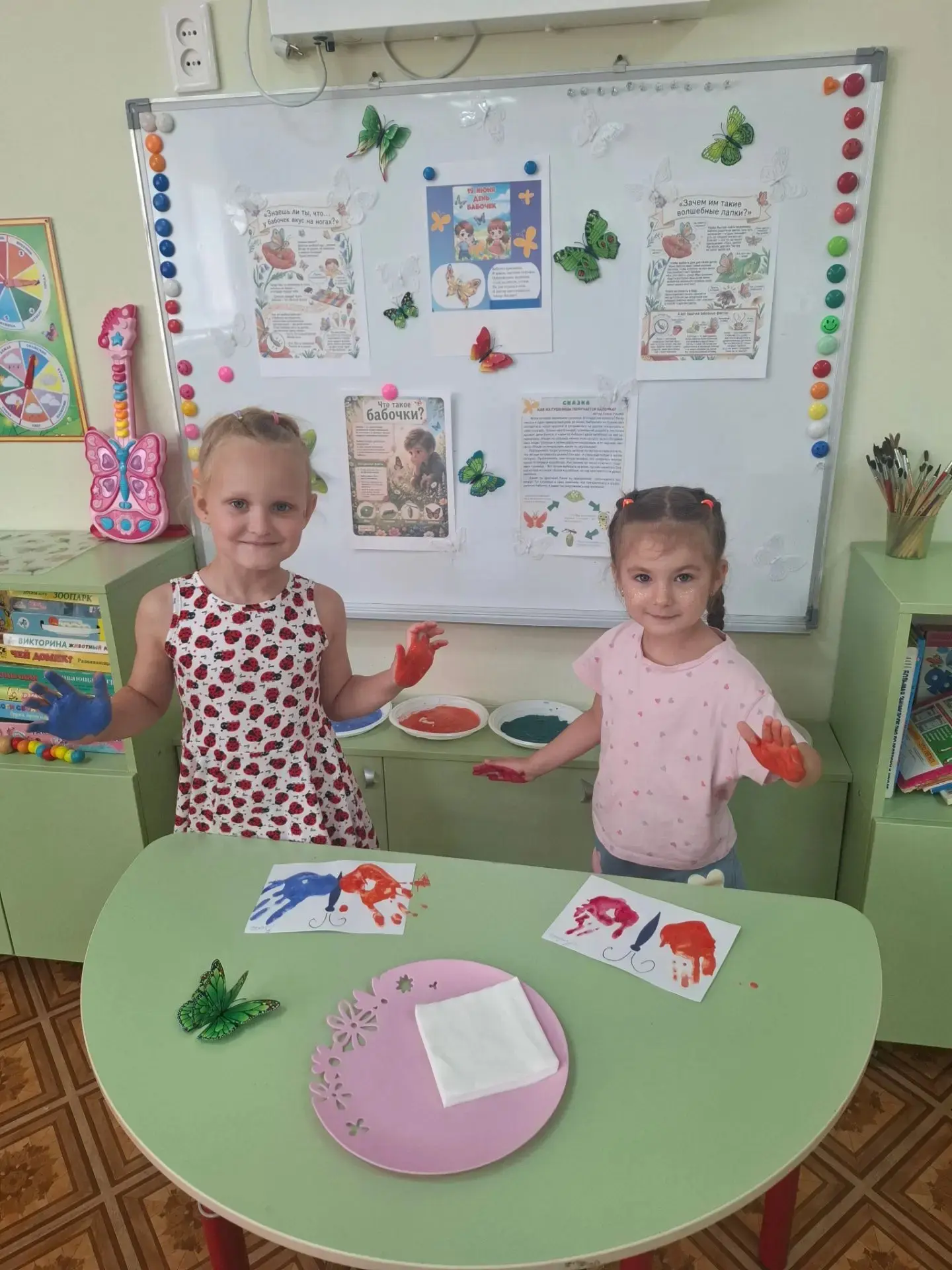 ☀️ На этой неделе в средней группе «Малыш и К» прошел увлекательный цикл игр!
В группе малыши нарисо