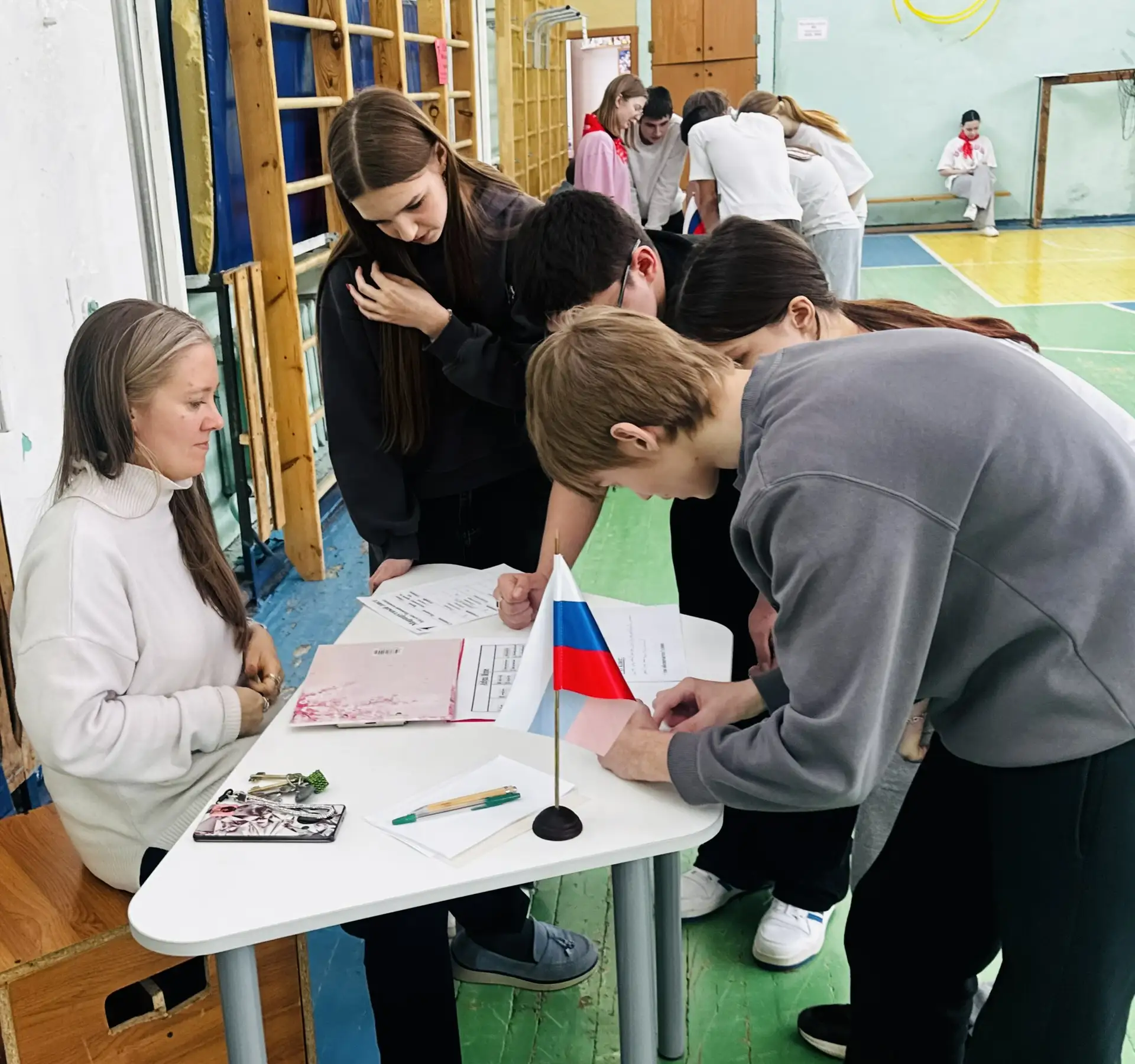 🔥 ПЕРВЫЕ В ИГРЕ: ОПЕРАЦИЯ «ЗАРНИЦА 2.0» 🔥  Первичное отделение Движения Первых МОУ СОШ Центр образов