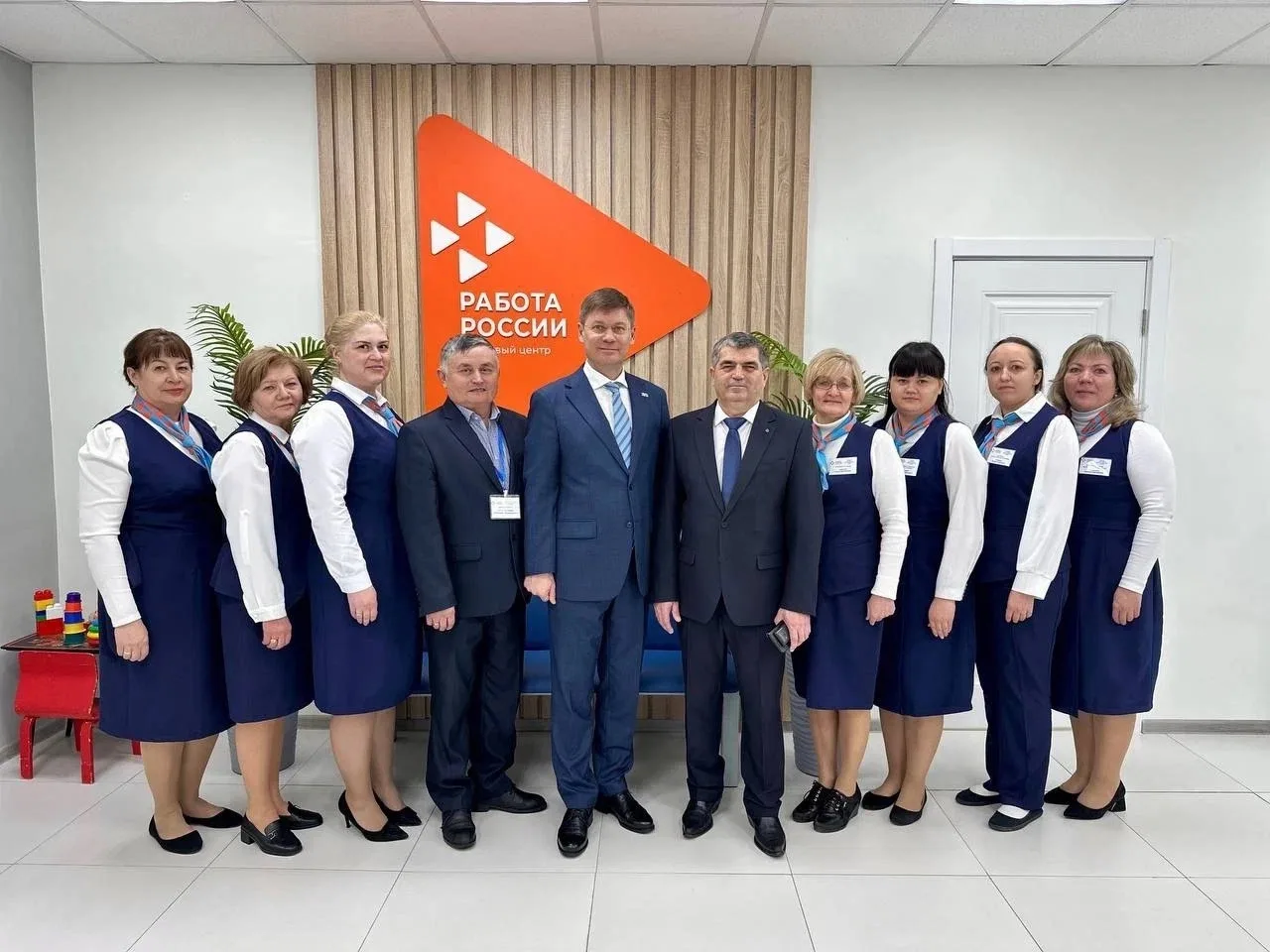 Сегодня работники системы службы занятости всей страны отмечают юбилейную дату. Ровно 3...
