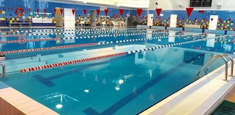 Какие заболевания можно лечить с помощью занятий в бассейне?🏊🏻‍♂

▫ Неврозы
Воздействие температур