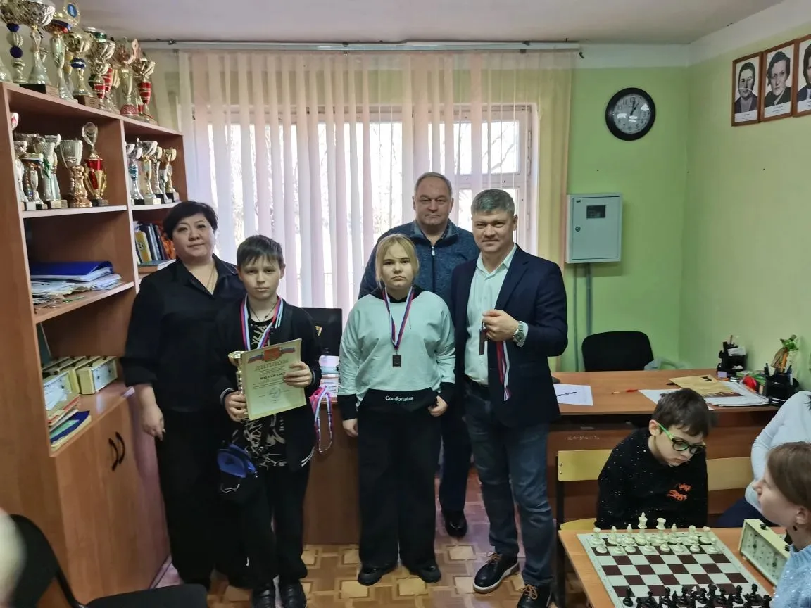 Шахматисты Икрянинской СОШ на турнире ♟️🏆  В Центре дополнительного образования прошел Открытый турн