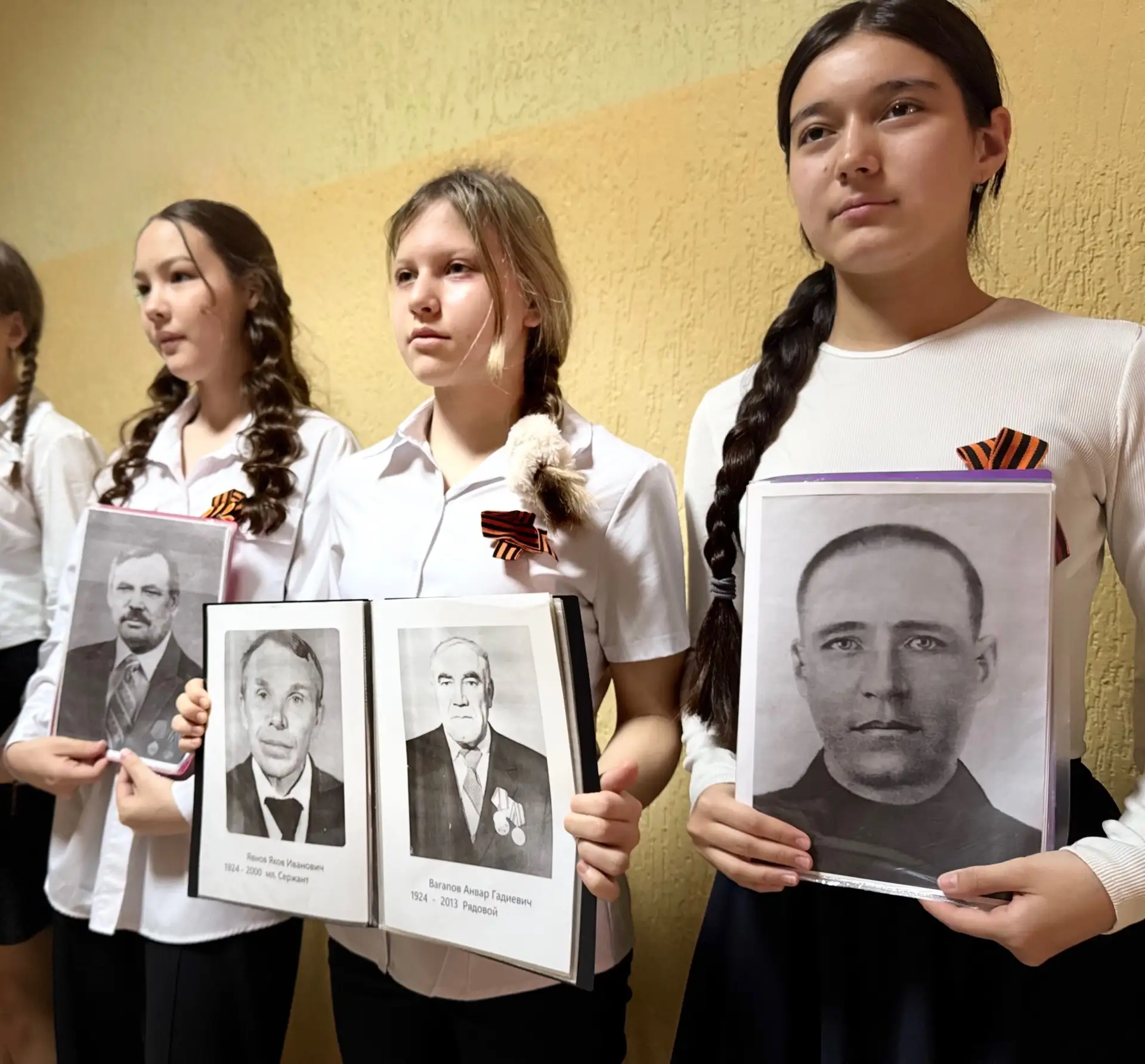 БЕССМЕРТНЫЙ ПОЛК 🎗🕯  #школа11 #strобразование #81годВеликойПобеды