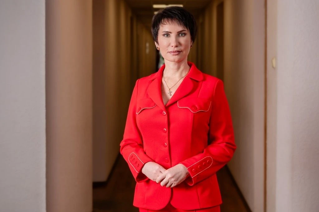 Лариса Поликанова: В современном мире от ваших компетентности, принципиальности и человеческого отно