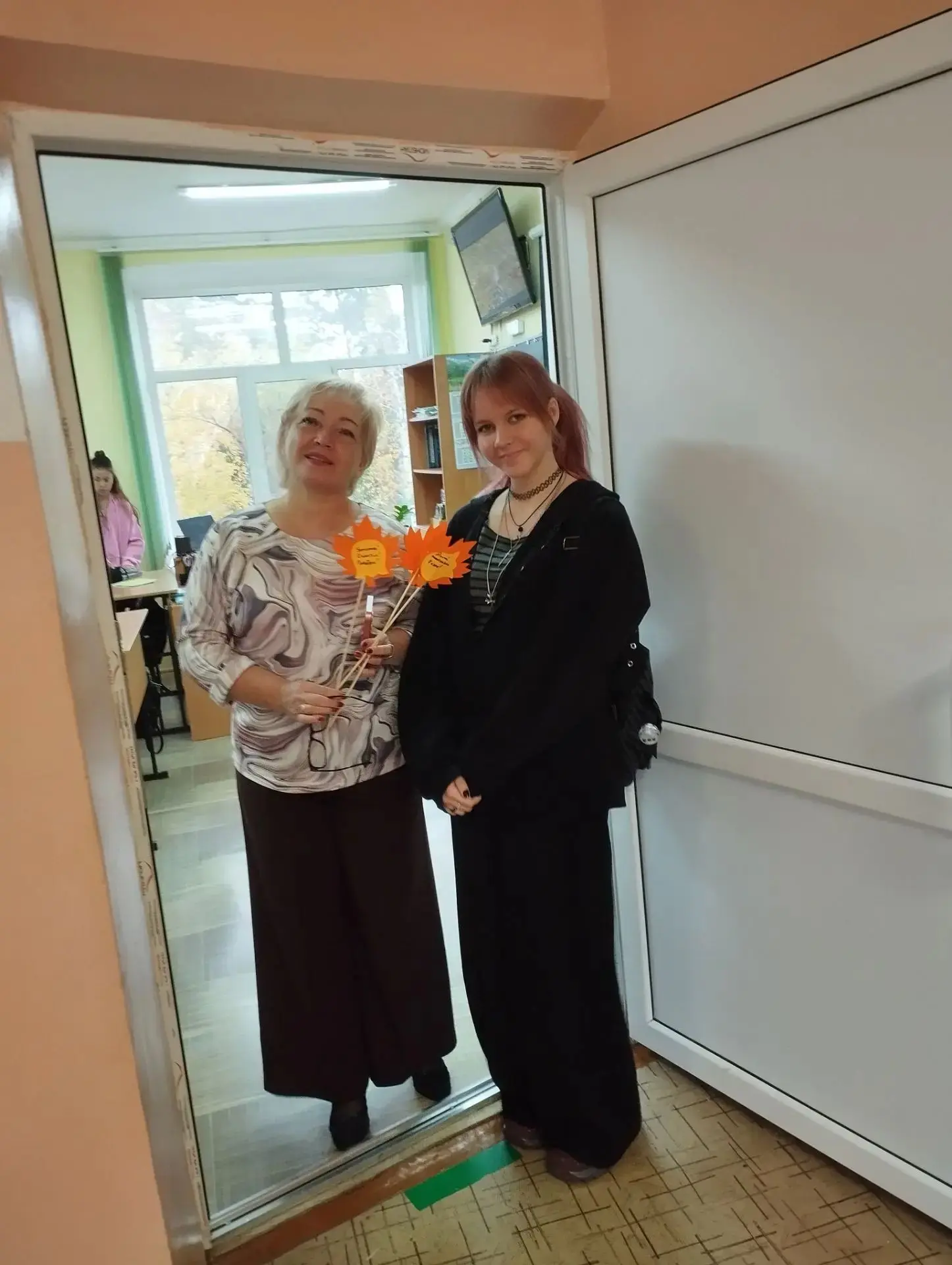 🍁В День учителя в нашей школе прошла трогательная акция «Букет добрых слов».