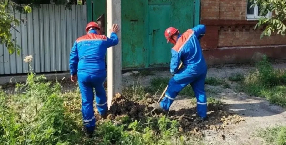 В Ростове после урагана восстановлено электроснабжение почти 170 тыс. потребителей