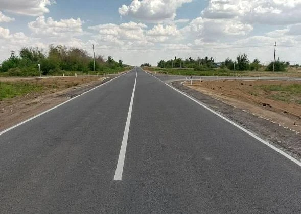 В Волгоградской области по нацпроекту завершили ремонт важной подъездной дороги 🛣️