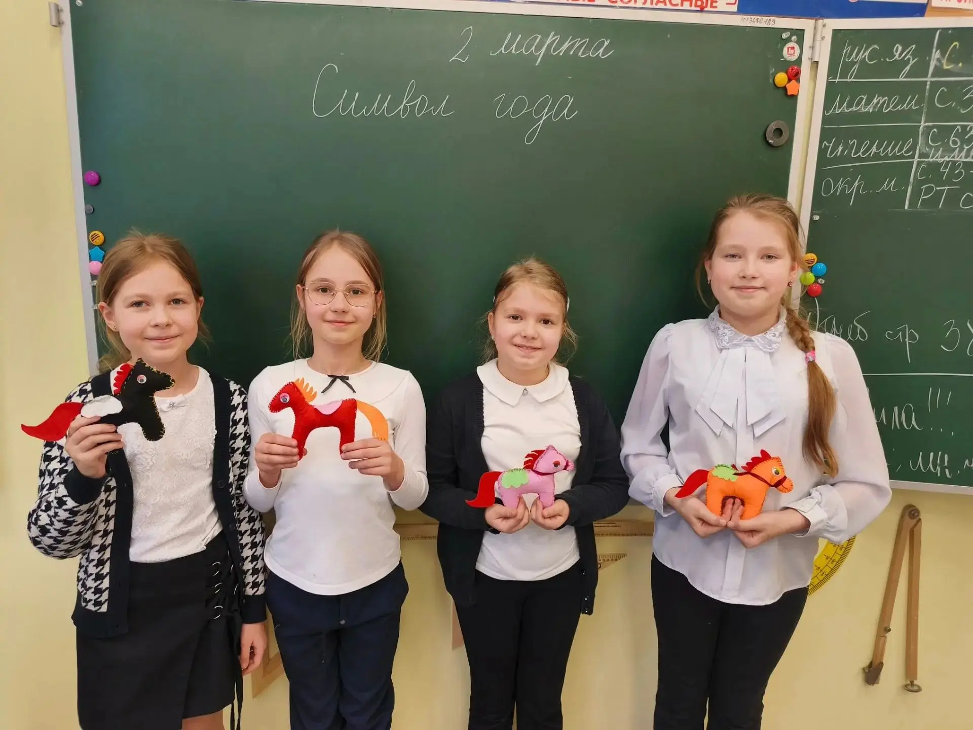 В нашей школе особое внимание уделяется внеурочной деятельности. Одно из интереснейших творческих за