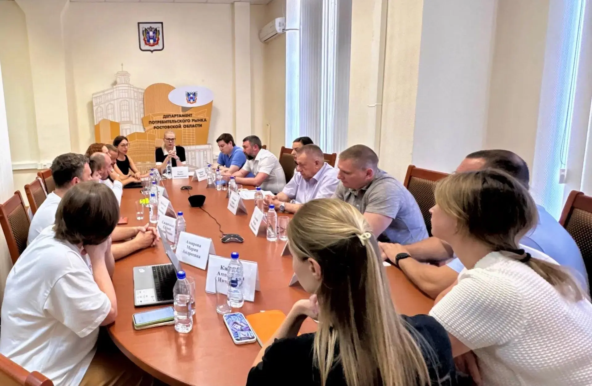 В продолжение темы по перспективам проекта по открытию фуд‑кортов состоялось совещание с представите