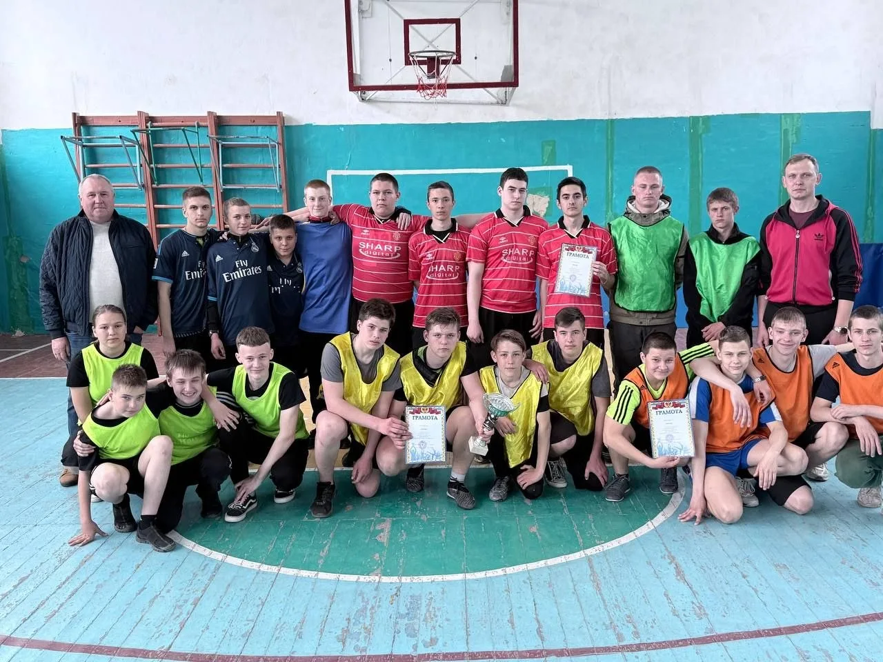 20.04.2026  прошли школьные соревнования по мини-футболу среди учеников 8-11 классов. Р...