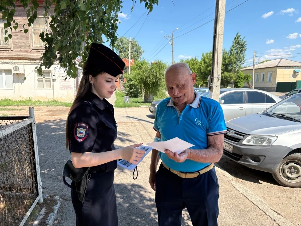 ⚠️ Осторожно, мошенники! Полиция Новоузенска провела профилактическую беседу.

Сотрудники МО МВД Рос