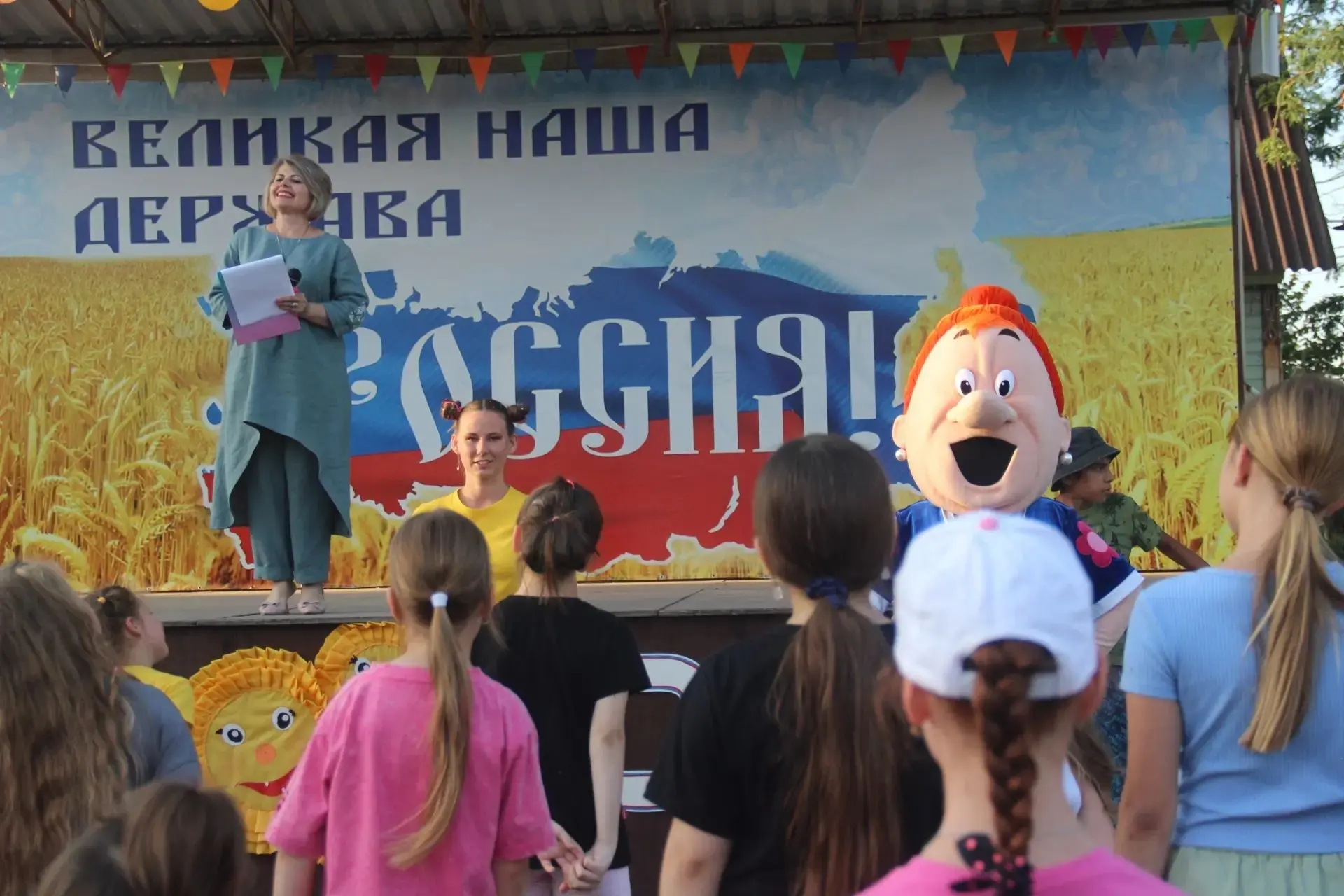 Сегодня уже по традиции  состоялась любимая еженедельная пятничная детская дискотека «З...