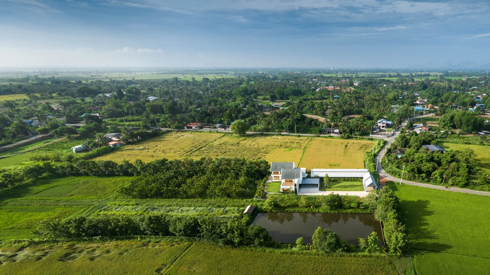 ▶ PIN’N PAN House / ForX Design Studio