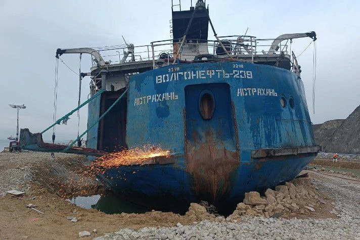 Морспасслужба подала иск к владельцу "Волгонефть-212" на 81,2 миллиона рублей.