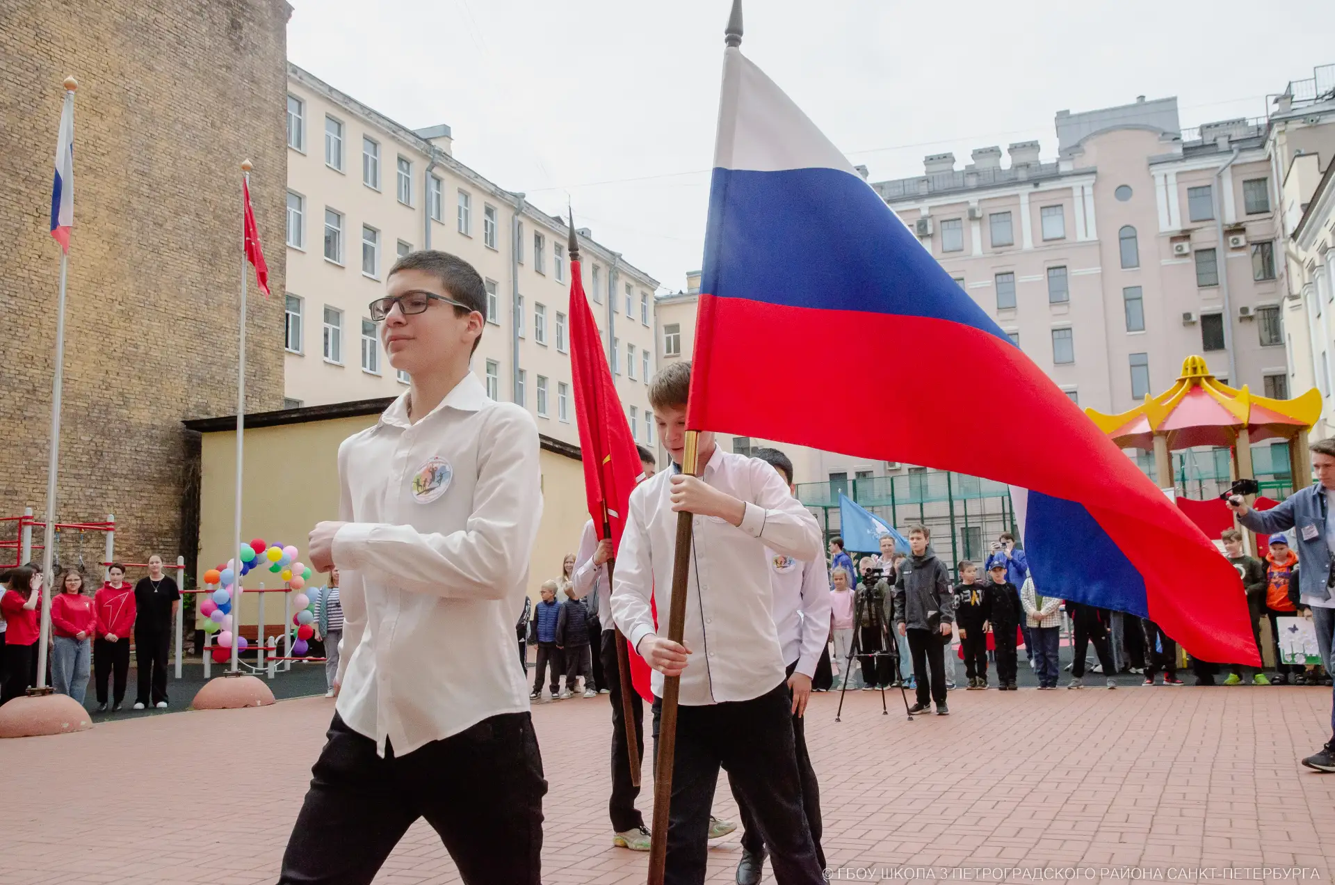 Лето начинается! В нашей школе стартовала первая смена городского лагеря «Страна возмож...