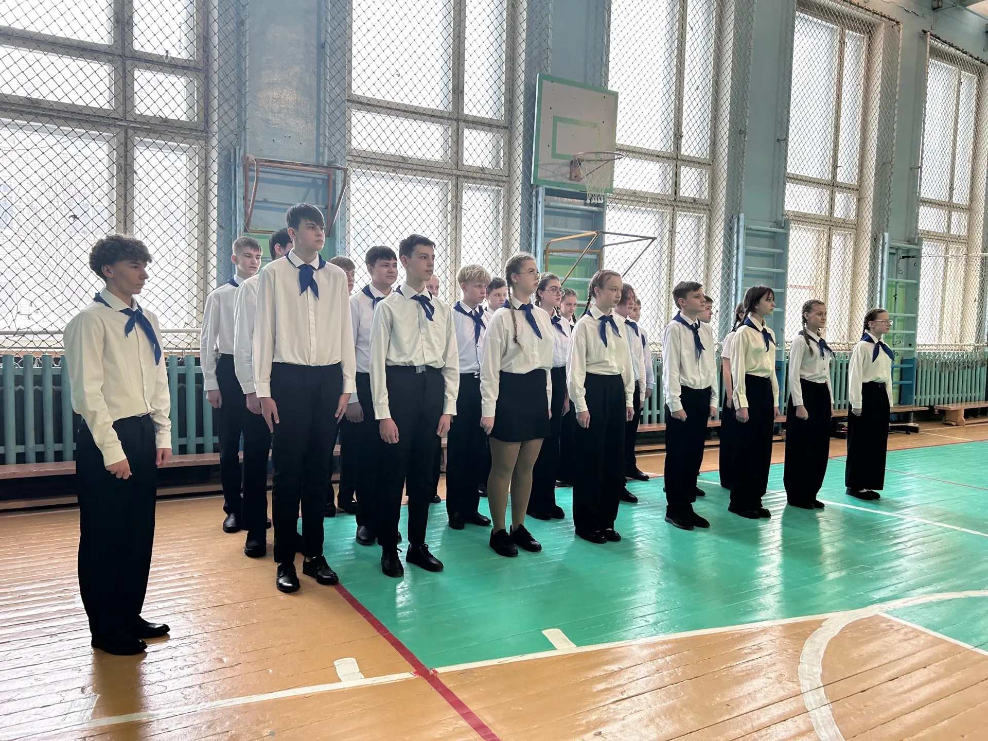 СМОТР СТРОЯ И ПЕСНИ 🇷🇺  На прошлой неделе в нашей школе № 26 прошел традиционный Смотр строя и песни