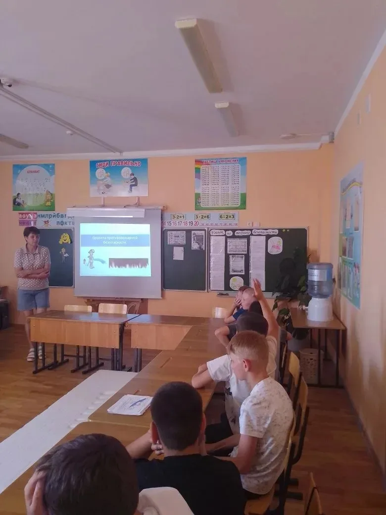 10 июня для ребят из ДОЛ "Дружба" был проведён отрядный час, посвящённый  противопожарной безопаснос