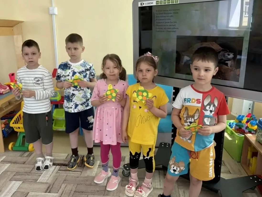 Сегодня «Любознайки» отметили Международный день морской черепахи. 
В рамках этого события ребята по