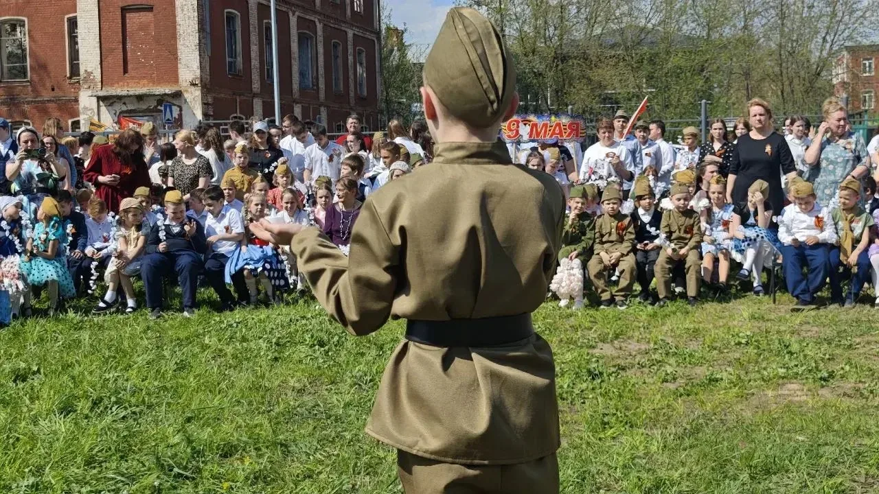В школе №1 им. Героя РФ Л.И. Шулайкиной состоялось торжественное мероприятие «Победный май». В нем п