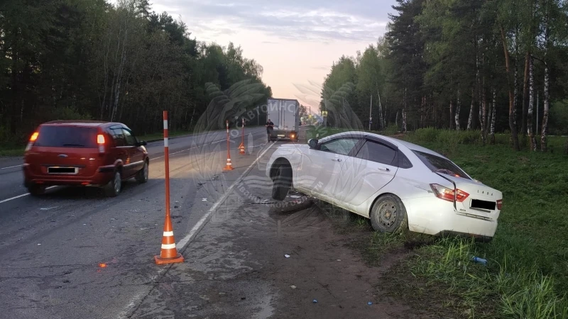 🚨 Серьезное ДТП в Ивановском районе  Вчера, 13 мая, в 19:45 на 180-м километре трассы Р-132 «Золотое