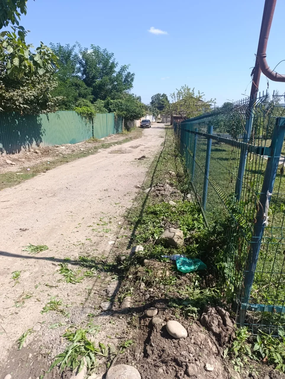 Работники муниципального бюджетного учреждения «Благоустройство села Касумкент» при адм...