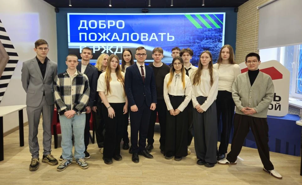 🎓 Студенты Электротехнического факультета стали активными участниками Дня открытых дверей, который п