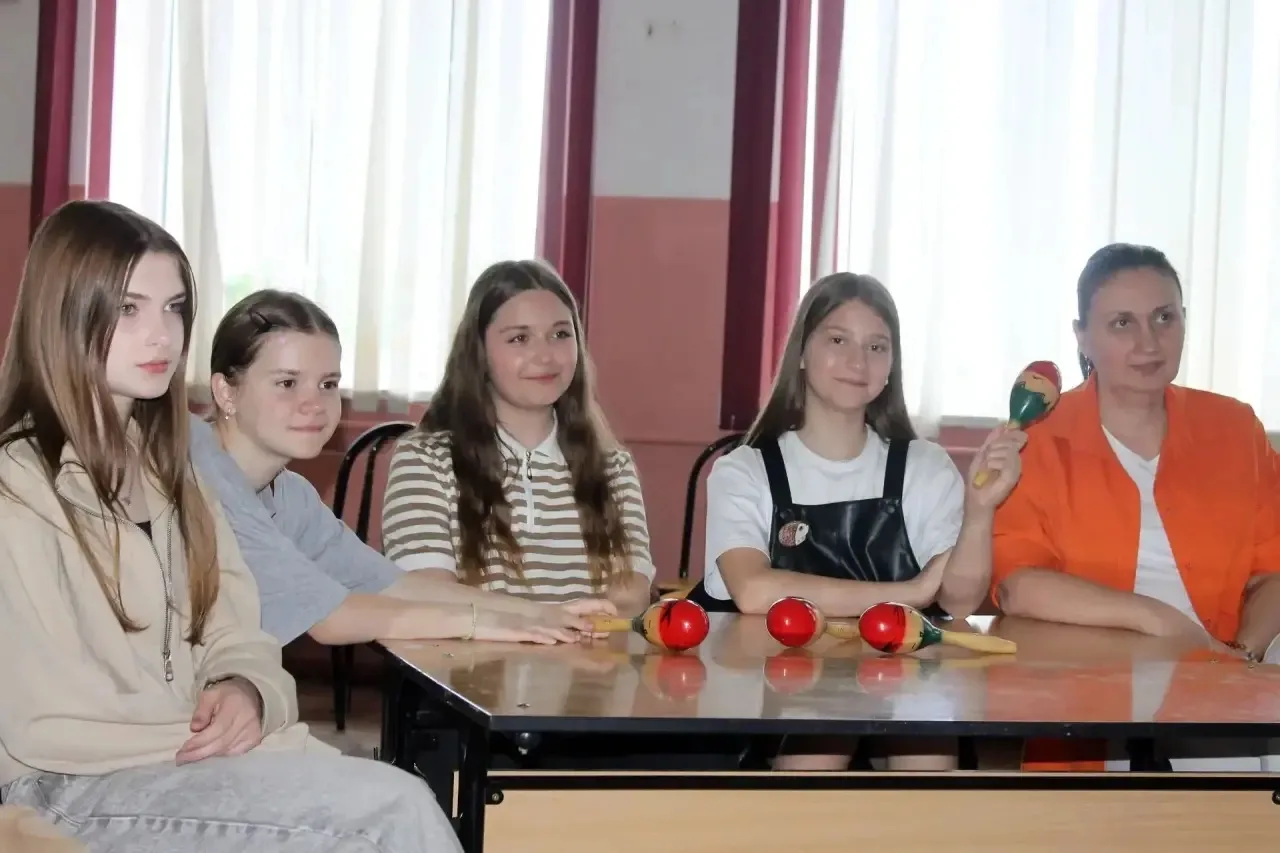 Учащиеся 7 В класса казачьей направленности, в рамках воспитательной программы, стали у...