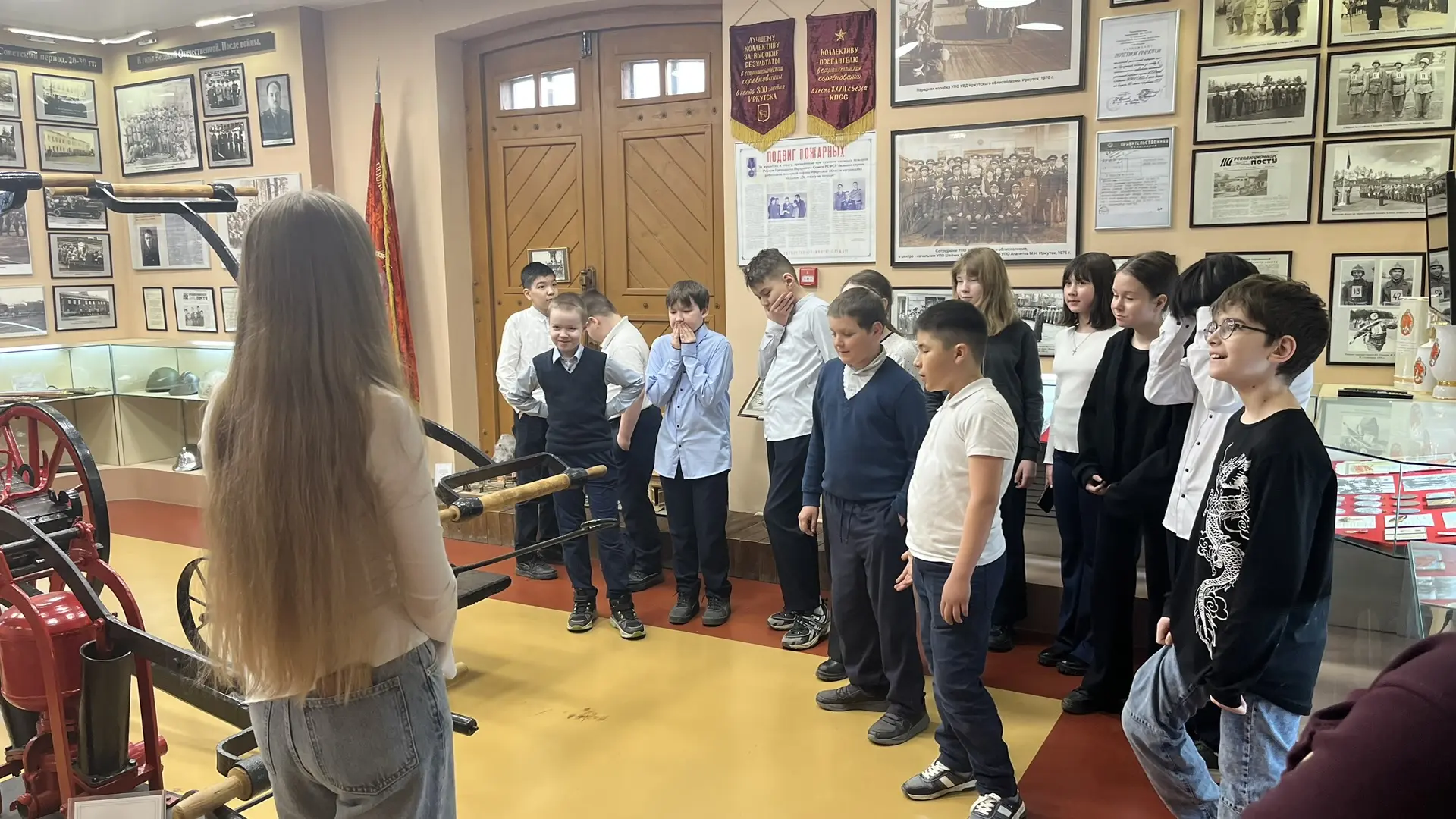 Вчера ученики 5«Е» класса вместе с классным руководителем и родителями посетили музей МЧС 🚒  Ребята 