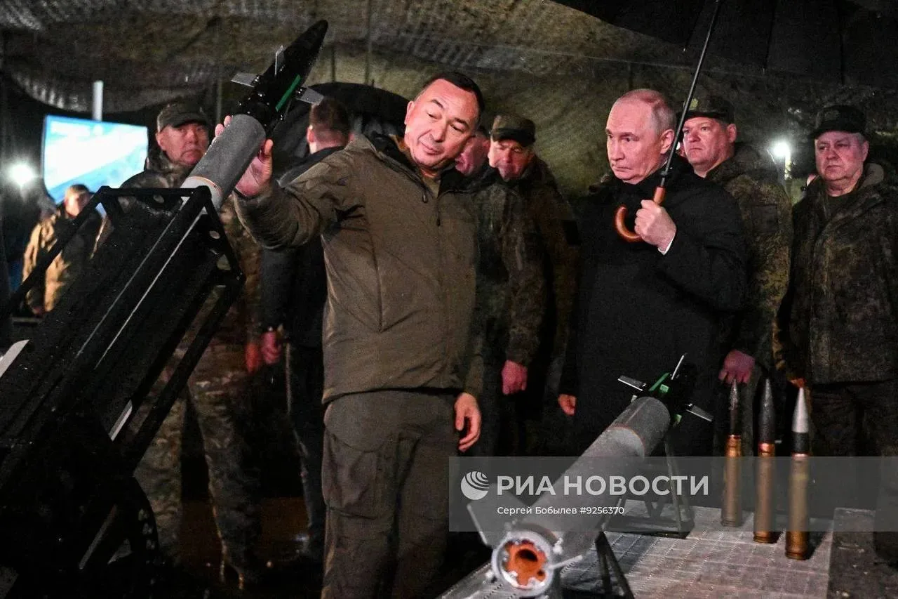 🇷🇺🚀 «Готовы продолжать бить врага»: Владимир Путин осмотрел новые виды вооружения