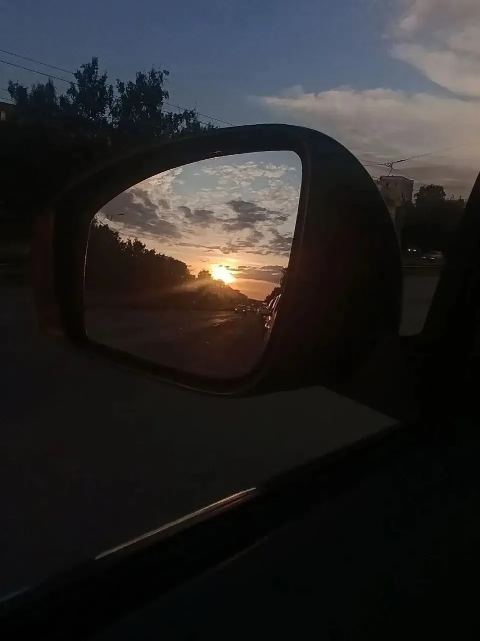 🥰 Закат в очереди на заправку