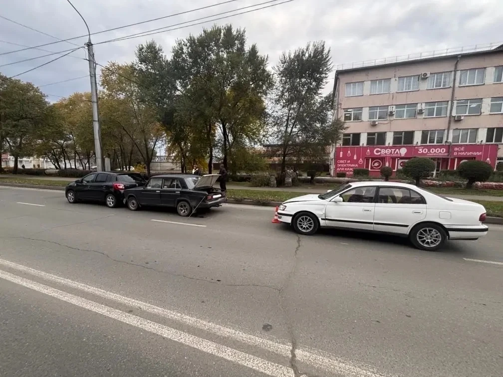 В Абакане собрался "паровозик"