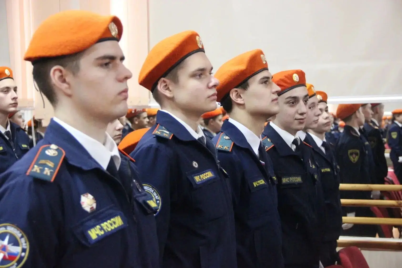В школе №47 открыт набор в 10 (военно- спортивный кадетский) класс «Спасатели».