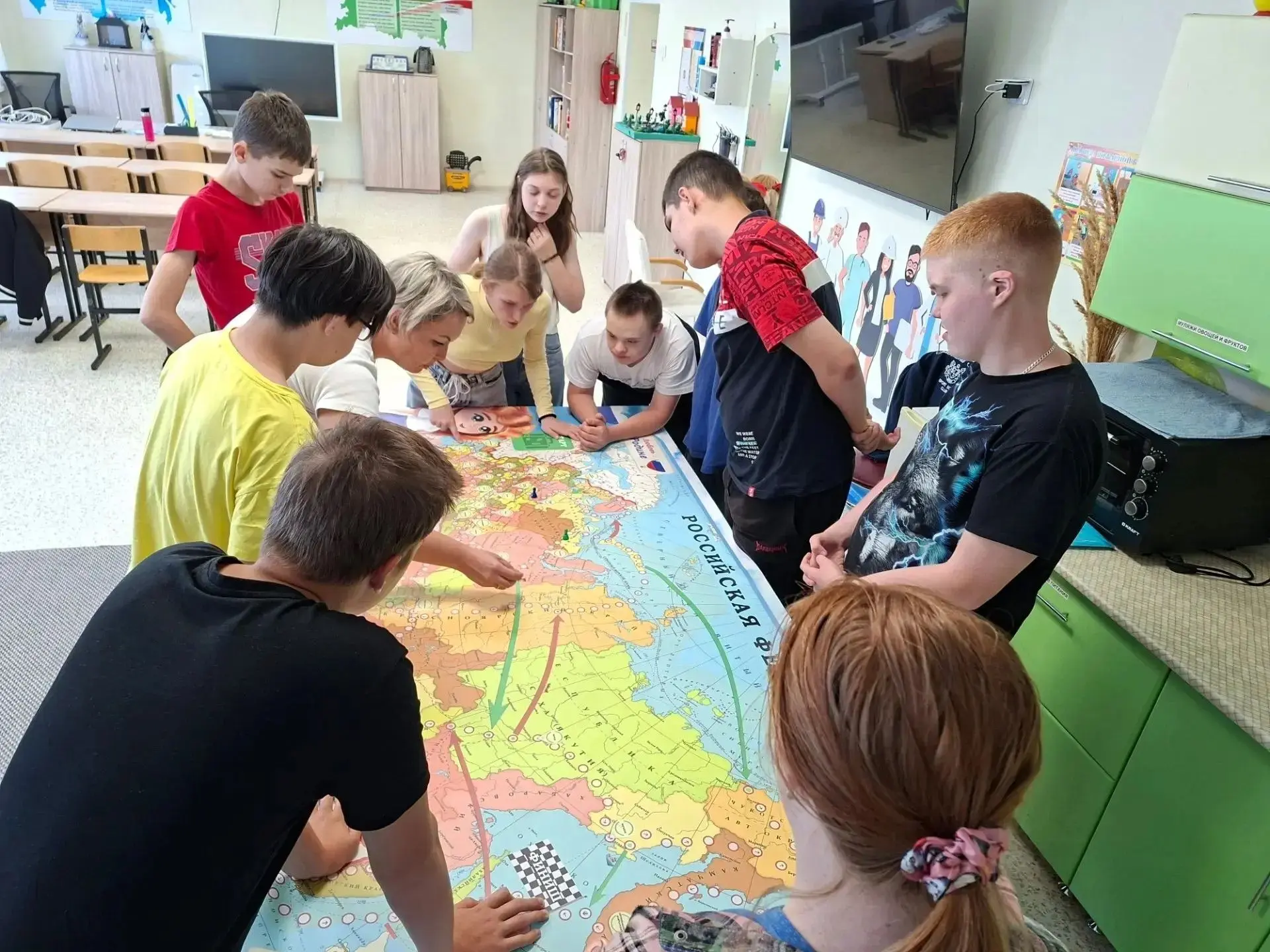 Доброе утро! 🌞Сегодня в нашем центре состоялась интеллектуальная игра-ходилка «Путешес...