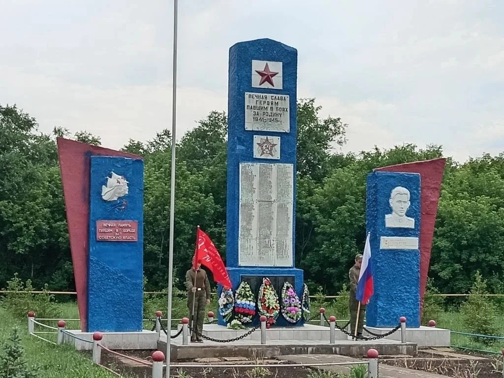 В преддверии Дня памяти и скорби в нашем селе  прошла Всероссийская акция «Свеча памяти».