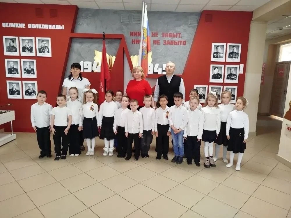🇷🇺В Чебоксарах стартовала патриотическая неделя в детских садах  В дошкольных учреждениях Чебоксар н