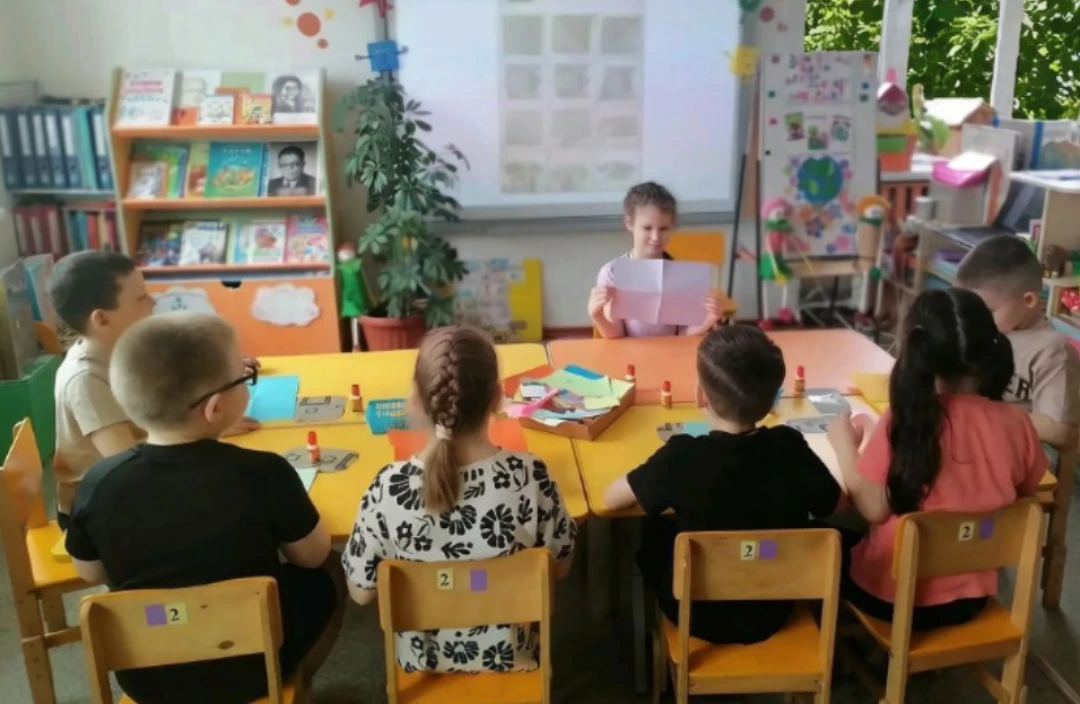 🧒 НАУЧИЛИСЬ САМИ – НАУЧИМ И ДРУГИХ! 

🎓Наши выпускники, ребята из подготовительной логопедической 
