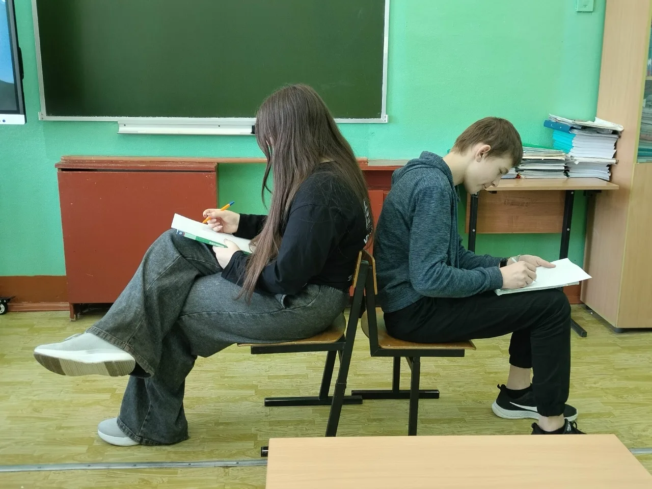 В рамках Весенней Недели психологии для учащихся 9 класса было проведено занятие с элем...