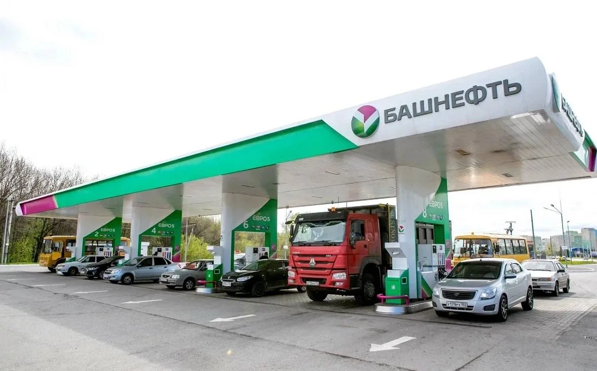 ⛽️ «Башнефть» подняла цены на два вида топлива