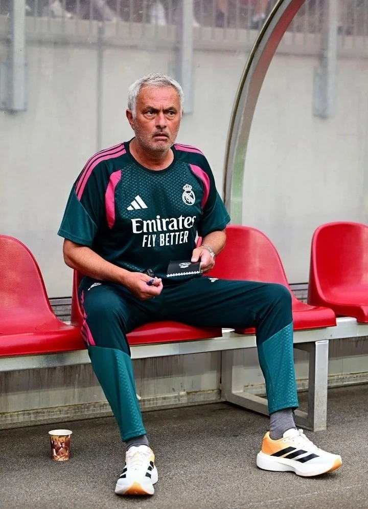 🇪🇸 The Athletic: Моуринью отметил во время встречи с «Реал Мадрид», что команда очень...
