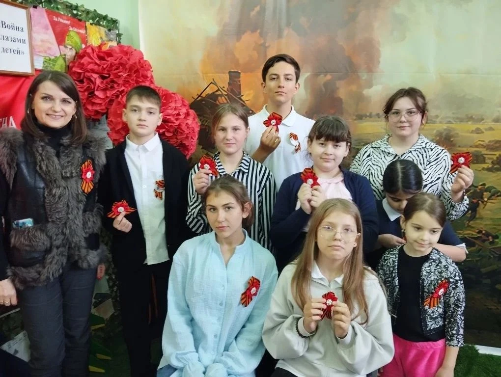 🎖️  В штабе Победы прошёл мастер-класс «Георгиевская лента»!