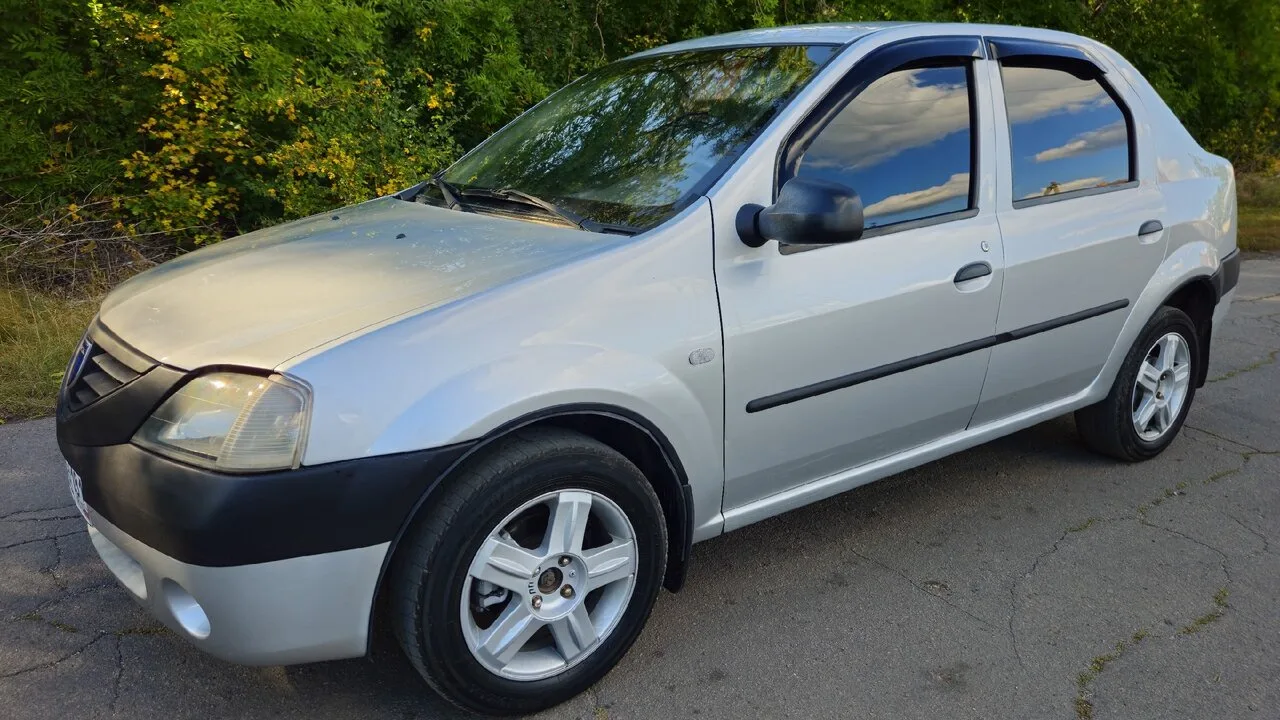 Продам Dacia Logan 2008, 1.4, б/у, 350.000р