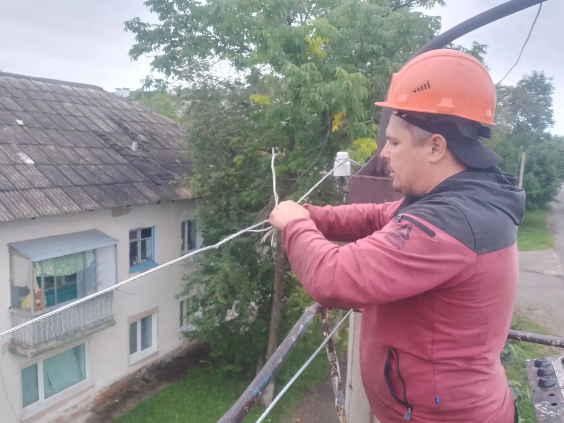 💡В поселке Прогресс вовсю кипит работа: МАУ «Благоустройство» продолжает обновление ул...