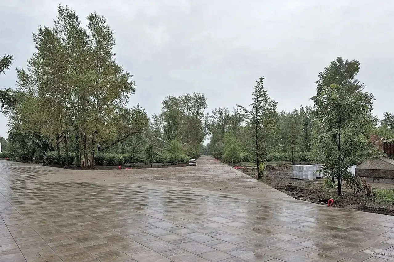 🛠В красноярском парке «Гвардейский» в Зелёной Роще готовятся к благоустройству и установке игровых 