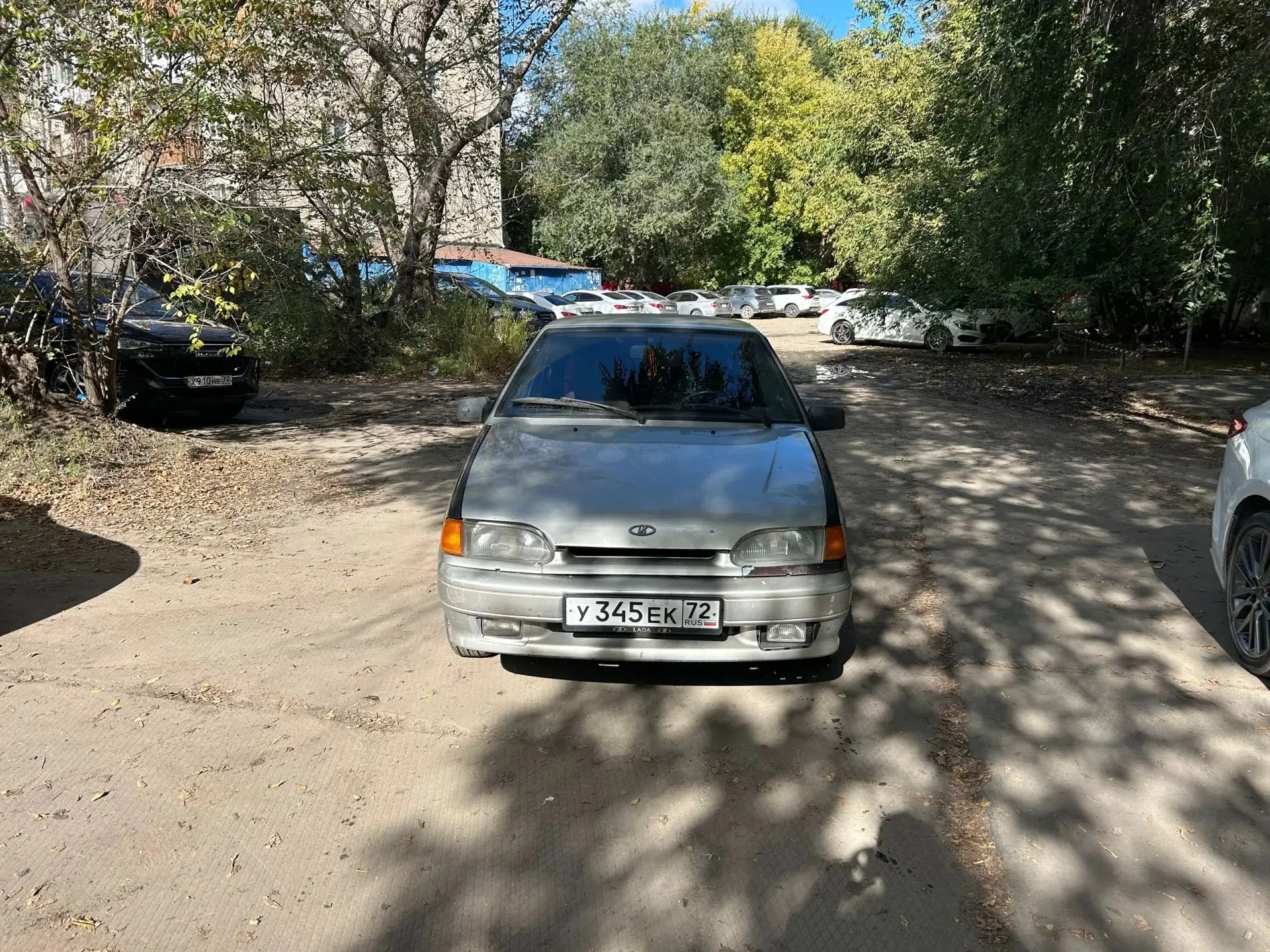 Автомобиль на уверенном ходу, на каждый день ездит спокойно, по вложениям только внешне...
