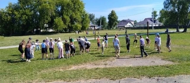 🔍9 июня 2026г. седьмой день пришкольного лагеря "Звëздная страна".
📍После утренней линейки📏, заря